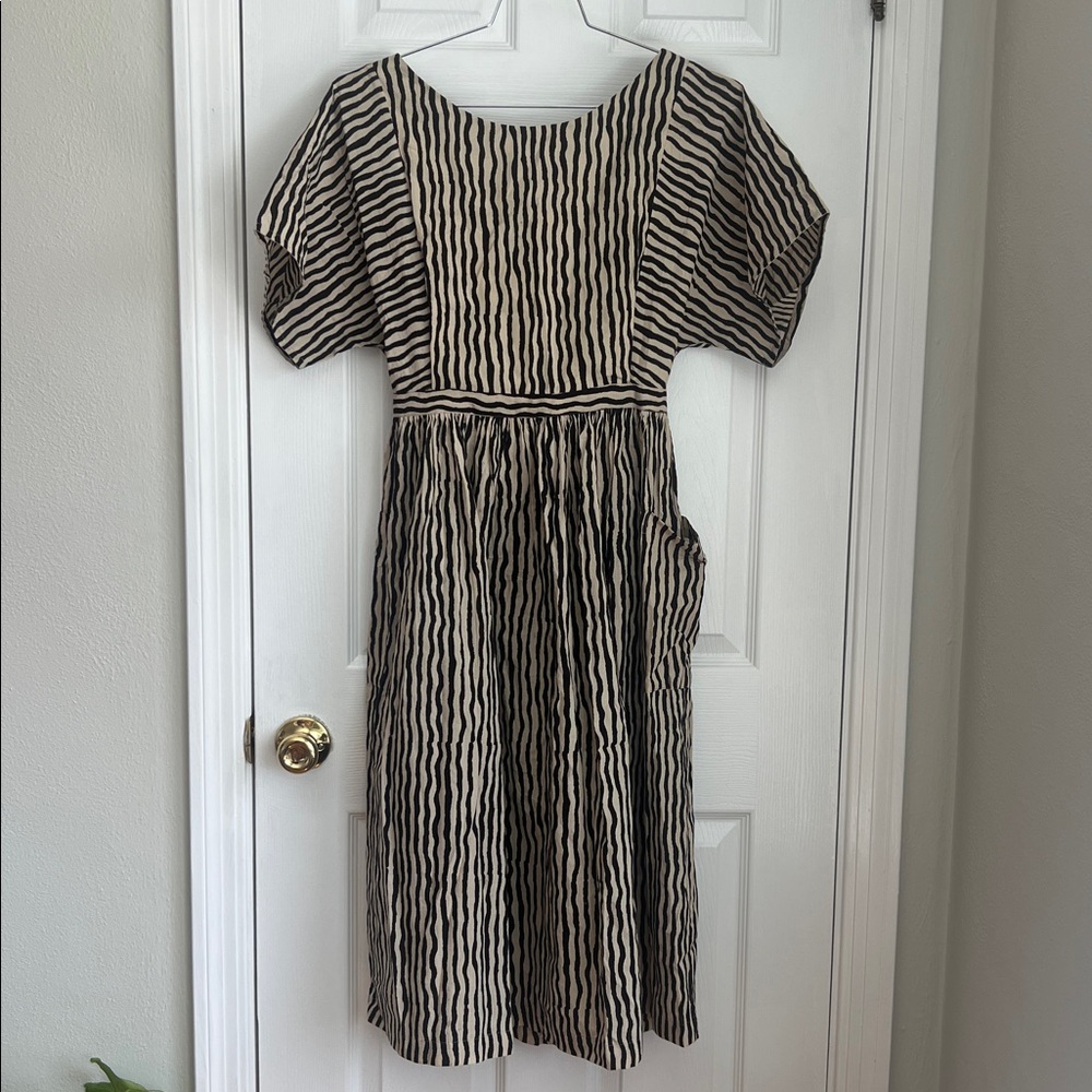 Striped Short-Sleeve Midi Dress in Ivory & Black